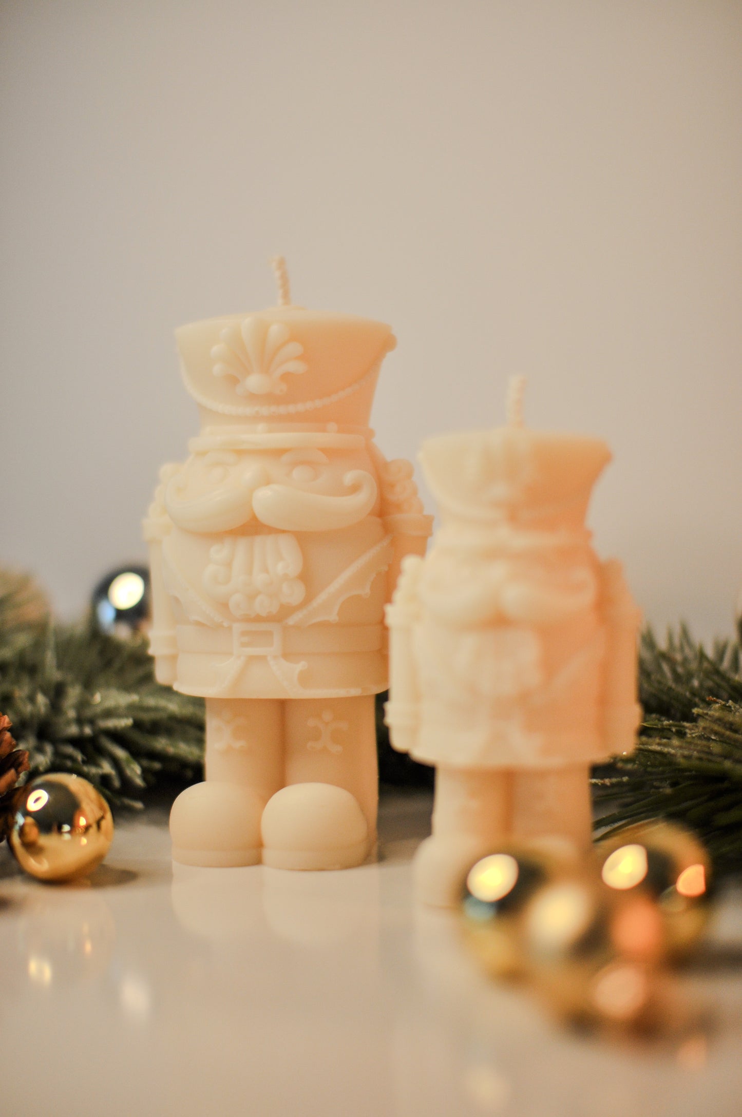 Bougie sculpturale - CASSE NOISETTE